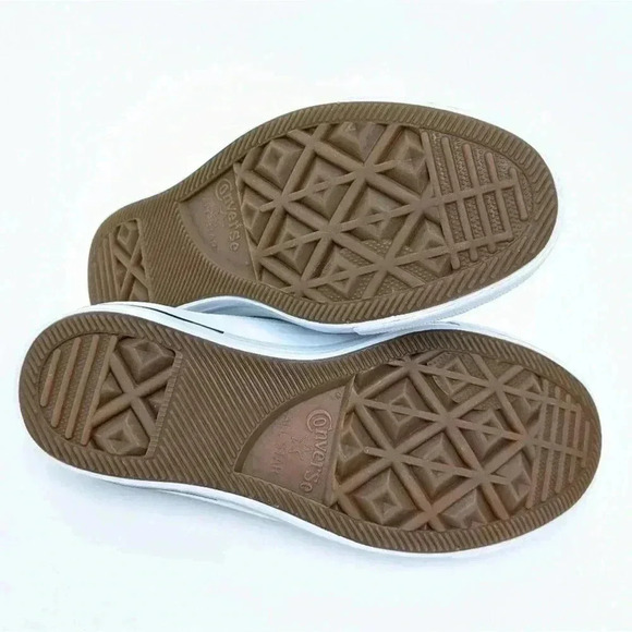 Converse Chuck Taylor All Star White Ox Low Top Sneakers - 7 - Picture 5 of 10